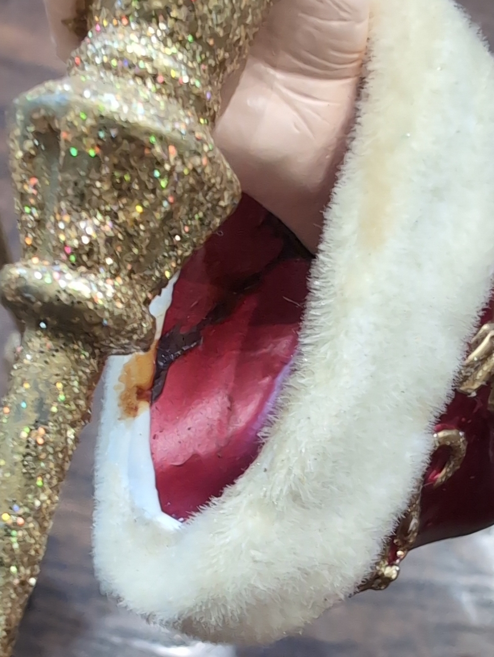Elegant Santa Claus Candle Holders - Red and Gold - Picture 8 of 14